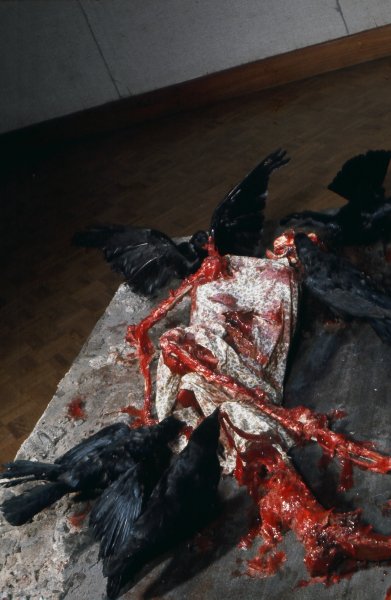 five-stuffed-crows-2